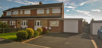 3 bed semi-detached house for sale