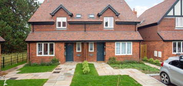 3 bedroom semi-detached house