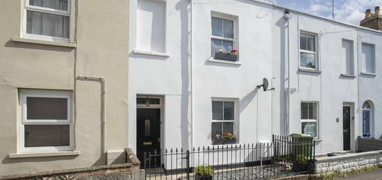 2 bedroom terraced house