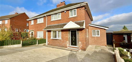 3 bedroom semi-detached house for sale