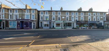 Flat to rent in St Cuthbert`S Street, Bedford, Bedfordshire MK40