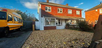 2 bed semi-detached house for sale