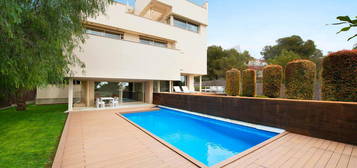 Casa o chalet en venta en Avinguda de Can Girona, Can Girona - Terramar - Vinyet