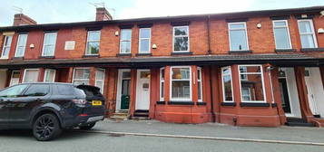 5 bedroom terraced house