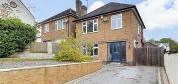 3 bedroom detached house