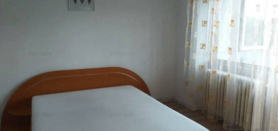 Apartament cu 1 camera, etajul 2/4, zona Tatarasi