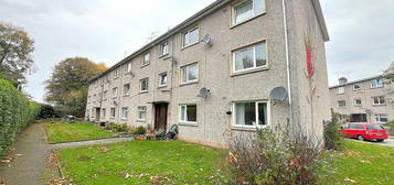 2 bedroom ground floor flat for sale