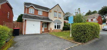 4 bed detached house to rent