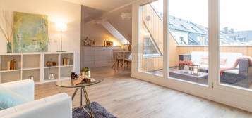 Romantische 4 Raum DG-Wohnung mit 2 Bädern und sonniger Dachterrasse