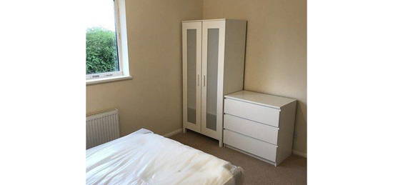 Room to rent in Aylesbury Street, Bletchley, Milton Keynes MK2