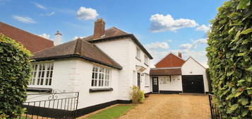 3 bed detached house for sale