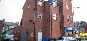 Flat to rent in Chesterfield Road, Sheffield S8