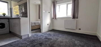 2 bedroom maisonette to rent