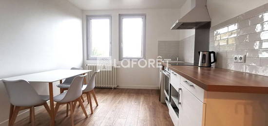 Appartement meublé  à louer, 3 pièces, 2 chambres, 71 m²