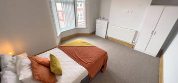 3 bed shared accommodation to rent