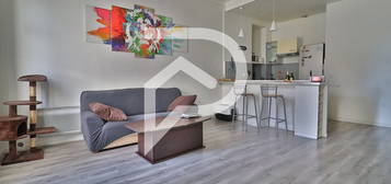 Bel appartement de type 3 dans un immeuble Marseillais