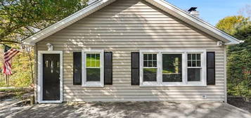 3833 Ettman St, Shrub Oak, NY 10588