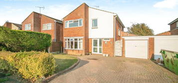 4 bed detached house for sale