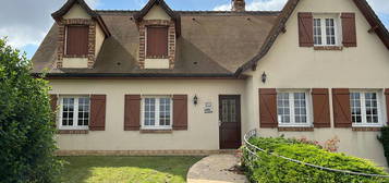 Maison Saint Valerien 6 pièce(s) 160 m2