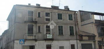 CASA SEMINDIPENDENTE A CASTIGLIONE TORINESE