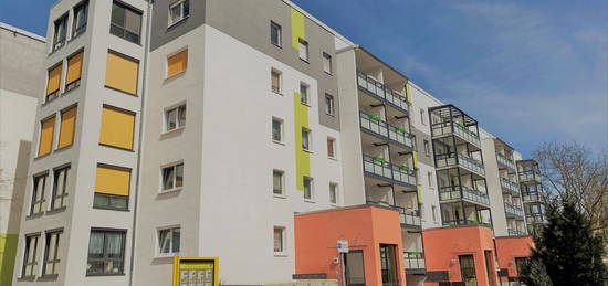 Schmucke 2-Raummwohnung mit schönem großem Balkon und toller Aussicht.