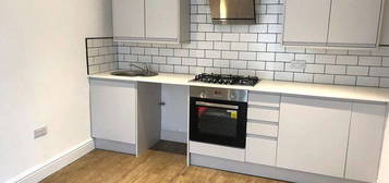 2 bed flat to rent