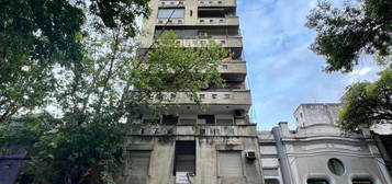 Departamento en Alquiler - 2 Dor + Dependecia + Balcon!