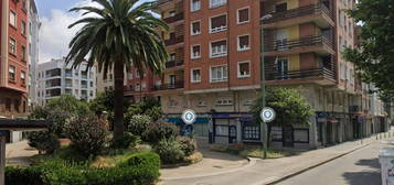 Piso en venta en calle Ezequiel Agirre, 1