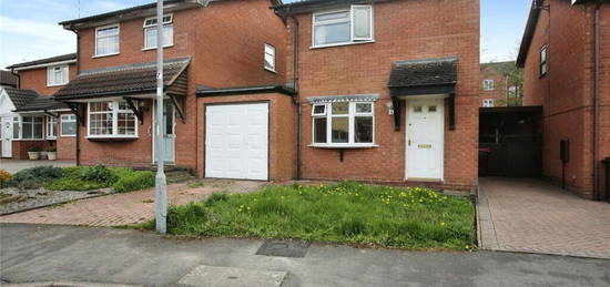 3 bedroom link detached house for sale