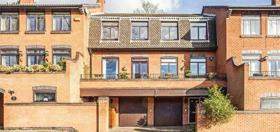 3 bedroom mews house for sale