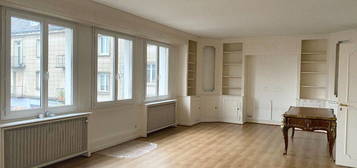 Location appartement 5 pièces 178 m²