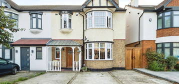 5 bed semi-detached house for sale