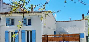 Maison avec cour et garage 87m² attenant