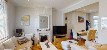 3 bedroom terraced house to rent