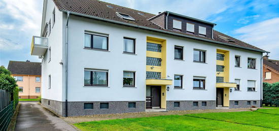 Gepflegte 4-Zimmer-Erdgeschosswohnung mit Balkon und Garage!