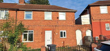 3 bed semi-detached house for sale