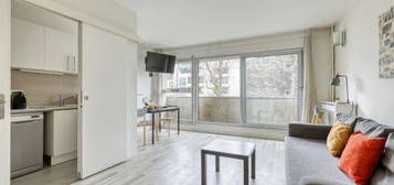 (Disponible 1-24 mois) Studio de L'Amiral