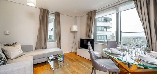 Flat to rent in Merchant Square East, London W2