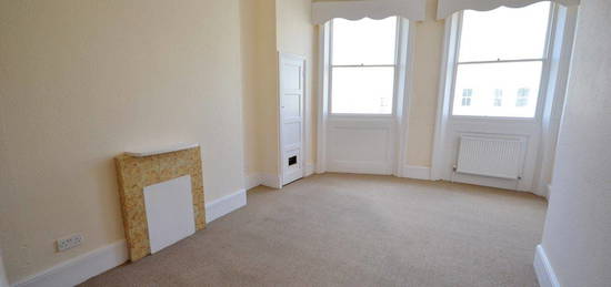 2 bed flat to rent