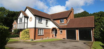 5 bed detached house for sale