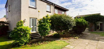 3 bedroom semi-detached house