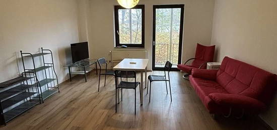 "Geräumige 4-Zimmer-Wohnung mit Balkon – Ideal für Familien oder Paare!