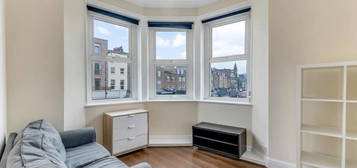 Flat to rent in Kentish Town Road, Kentish Town NW5