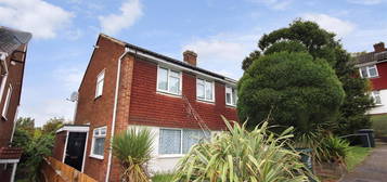 Semi-detached house to rent in Riverview Road, Greenhithe DA9