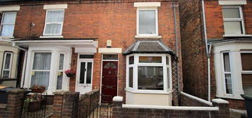 3 bed terraced house to rent