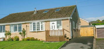 2 bedroom semi-detached bungalow for sale