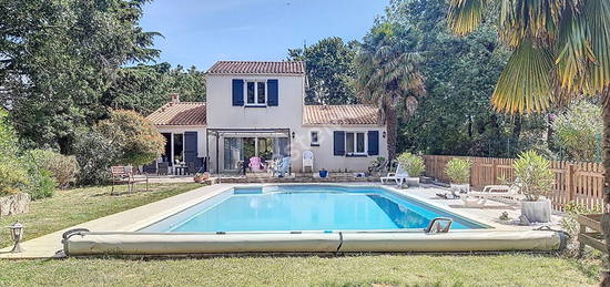 Maison  à vendre, 7 pièces, 5 chambres, 170 m²