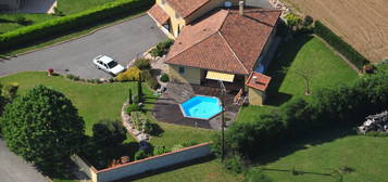 Maison  à louer, 8 pièces, 5 chambres, 170 m²