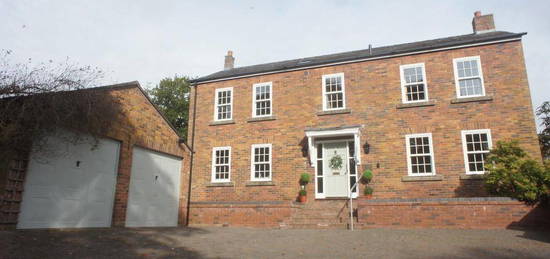 4 bedroom detached house to rent