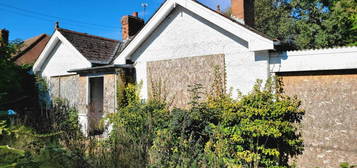 2 bedroom detached bungalow for sale